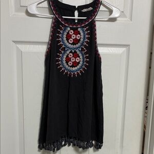 Floral Embroidered Sleeveless Top